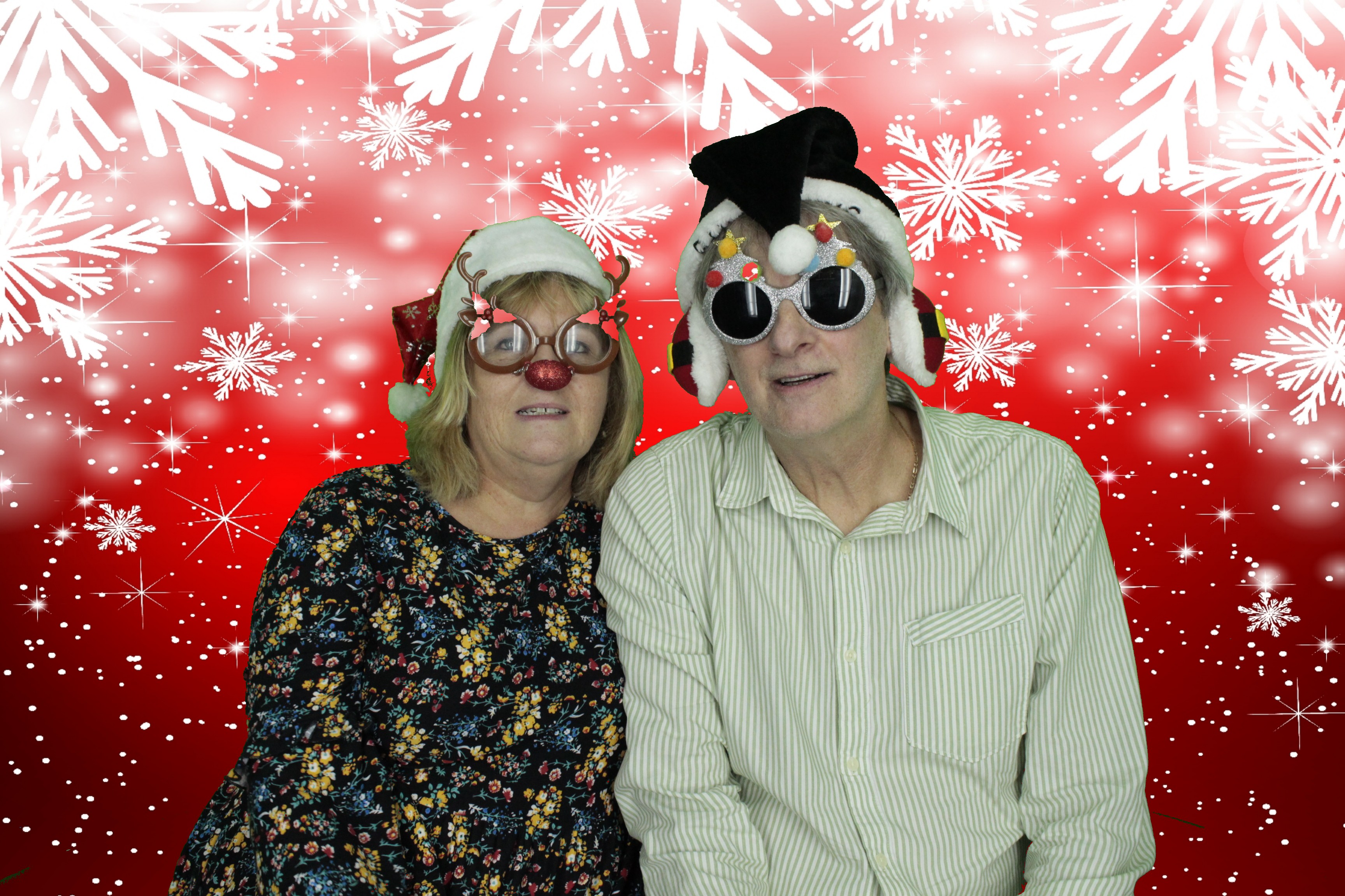 Silvermere Christmas Party | View more photos from the event at gallery.myphotoboothexperience.co.uk/u/MyPhotoBoothExperienceLtd/Silvermere-Christmas-Party-2